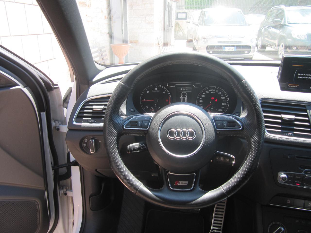Audi Q3 2.0 TDI quattro S tronic Line Edition - automatico