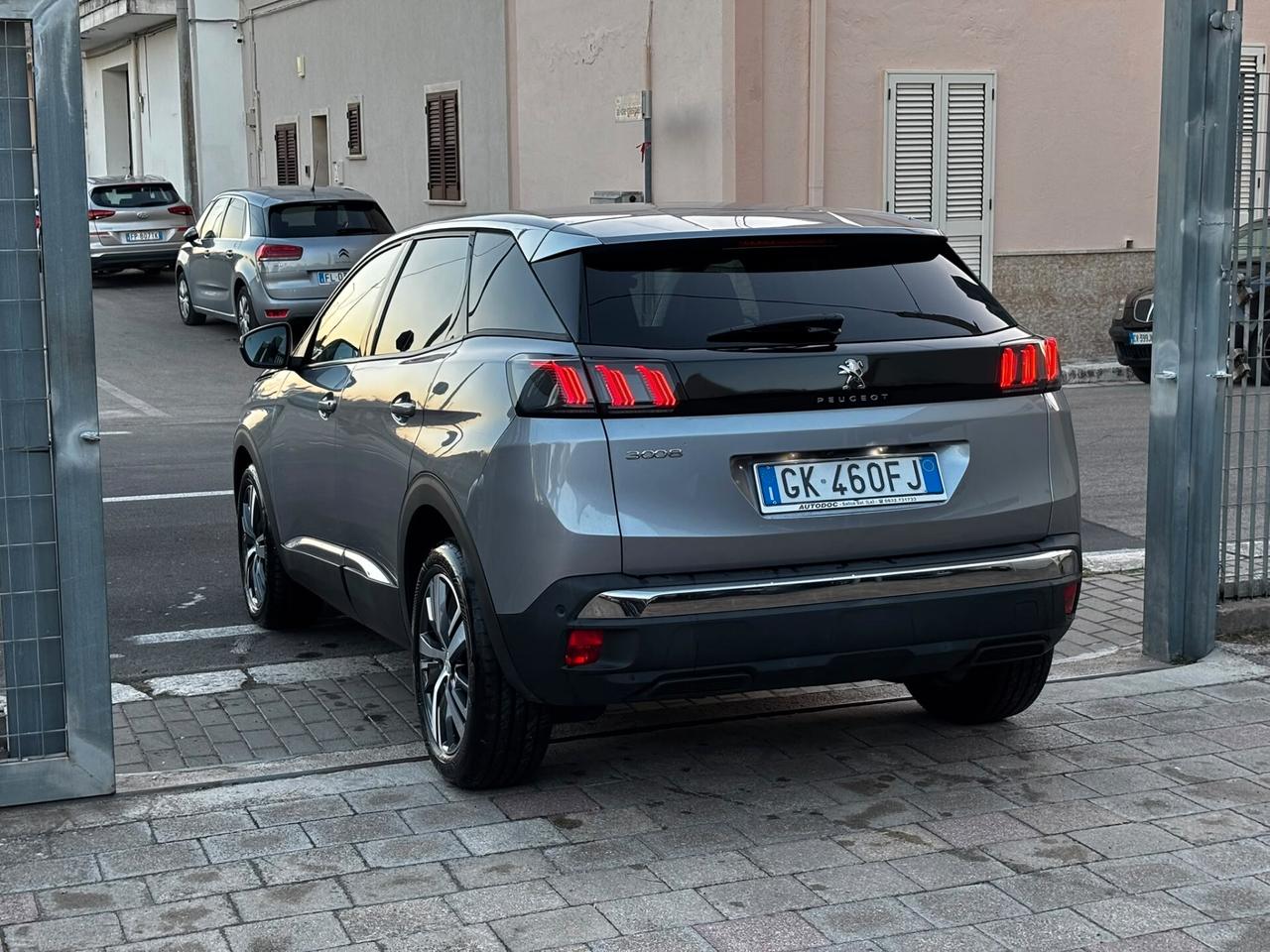 Peugeot 3008 1.5 HDi 130cv EAT8 Allure - 2022