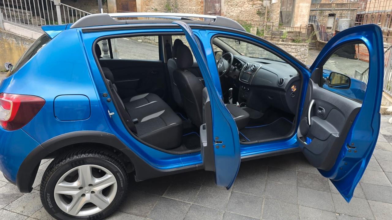 Dacia Sandero Stepway 1.5 diesel 90CV
