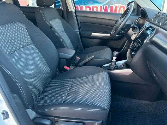Suzuki Vitara 1.4 Hybrid Cool