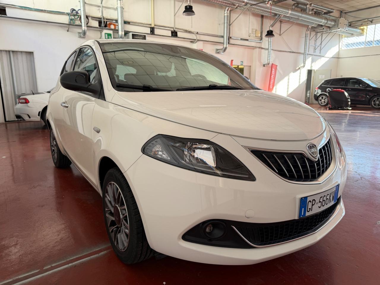 Lancia Ypsilon 1.0 FireFly 5 porte S&S Hybrid Gold Prezzo senza vincoli