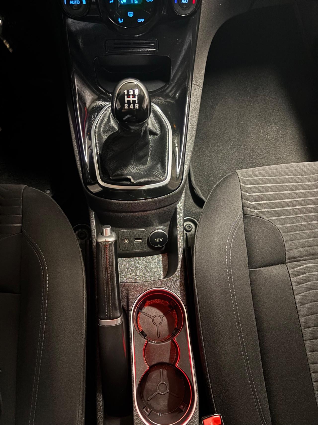 Ford Fiesta 1.0 BENZINA Titanium OK NEOPATENTATI