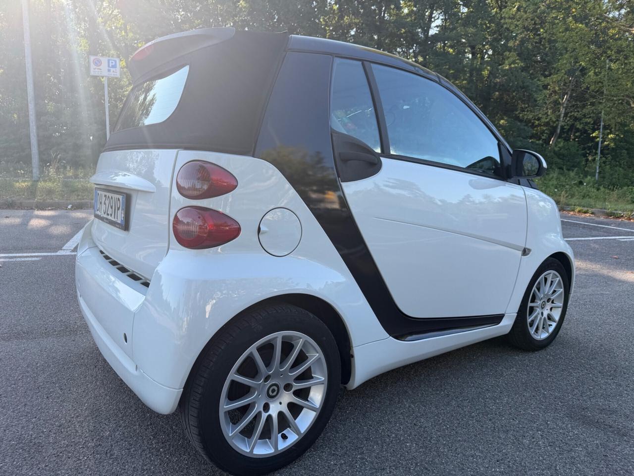 Smart ForTwo 1000 52 kW cabrio passion*Neopatentati*