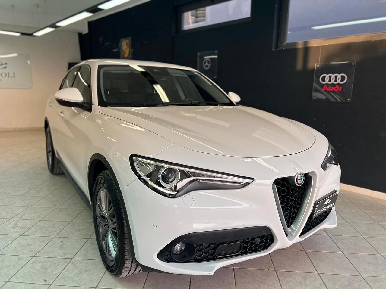 Alfa Romeo Stelvio 2.2 Turbodiesel 210 CV AT8 Q4 Super