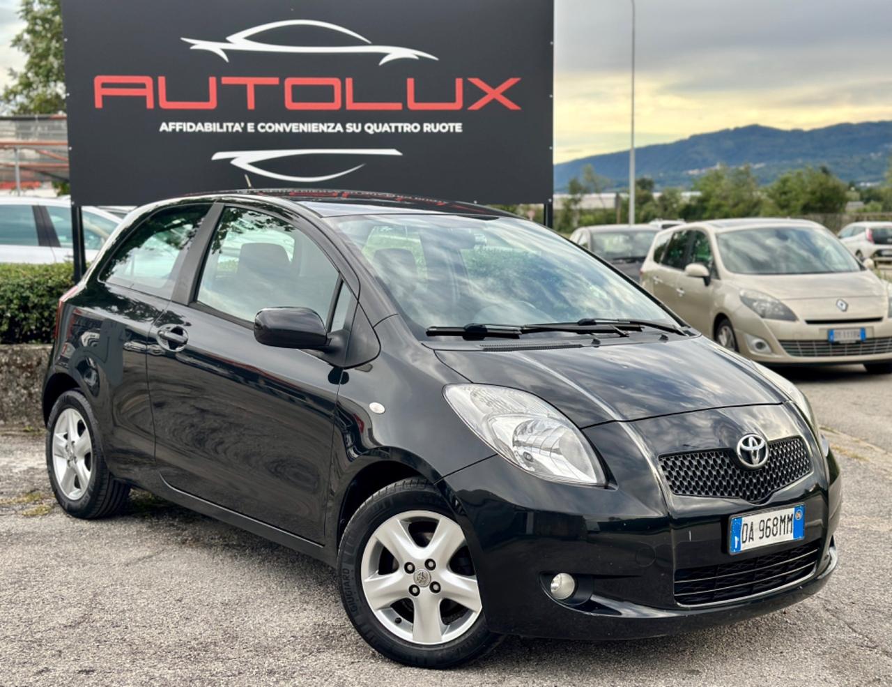 TOYOTA YARIS - 1.3i 2006 164.000Km