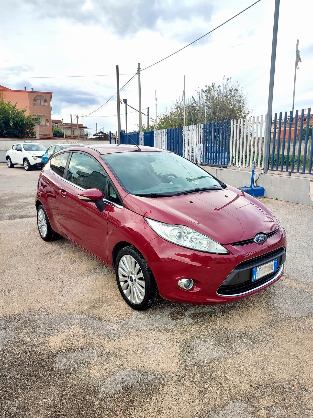 Ford Fiesta 1.4 TDCi 68CV 3 porte Titanium