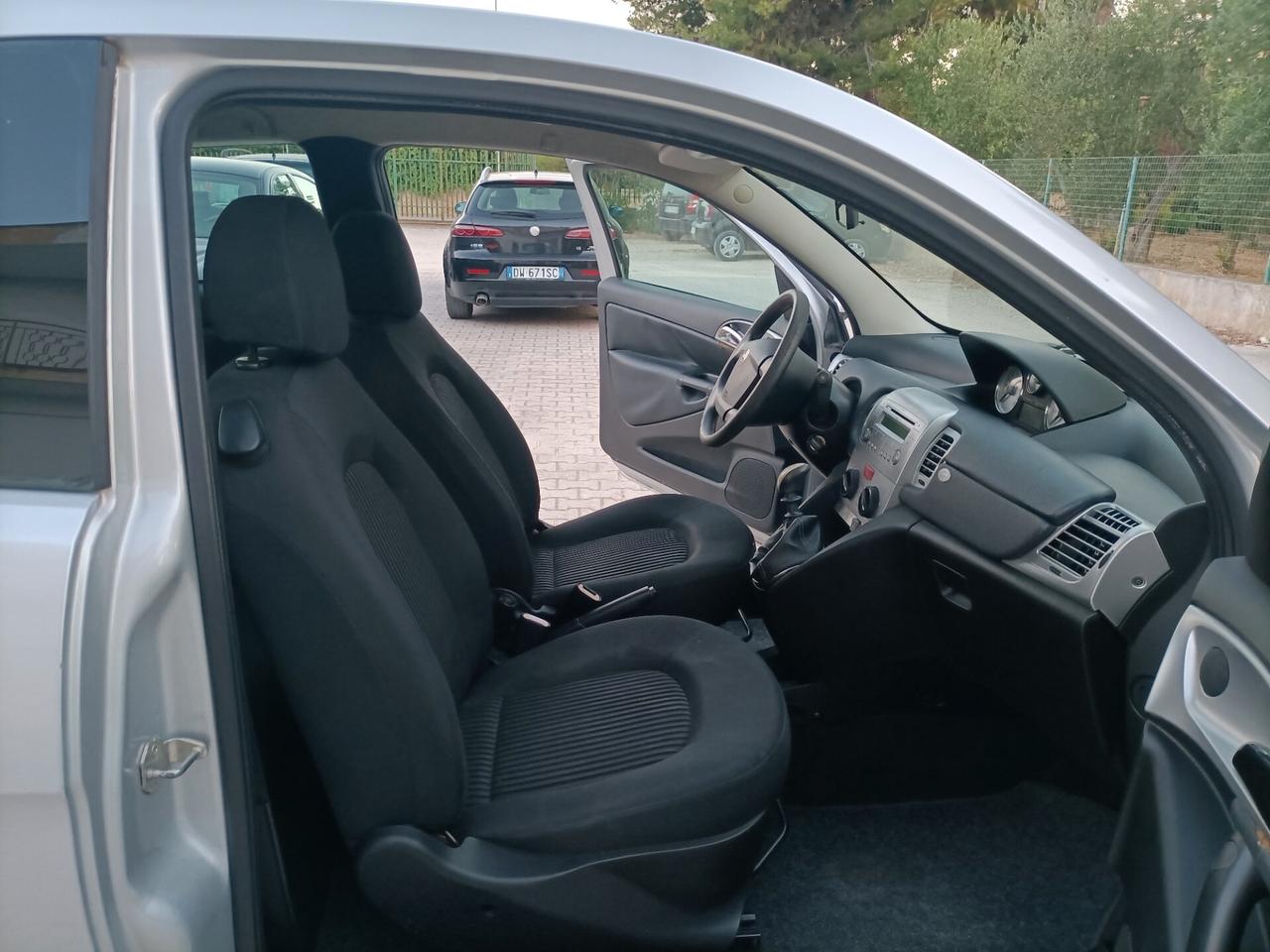 Lancia Ypsilon 1.2 **101.000km**