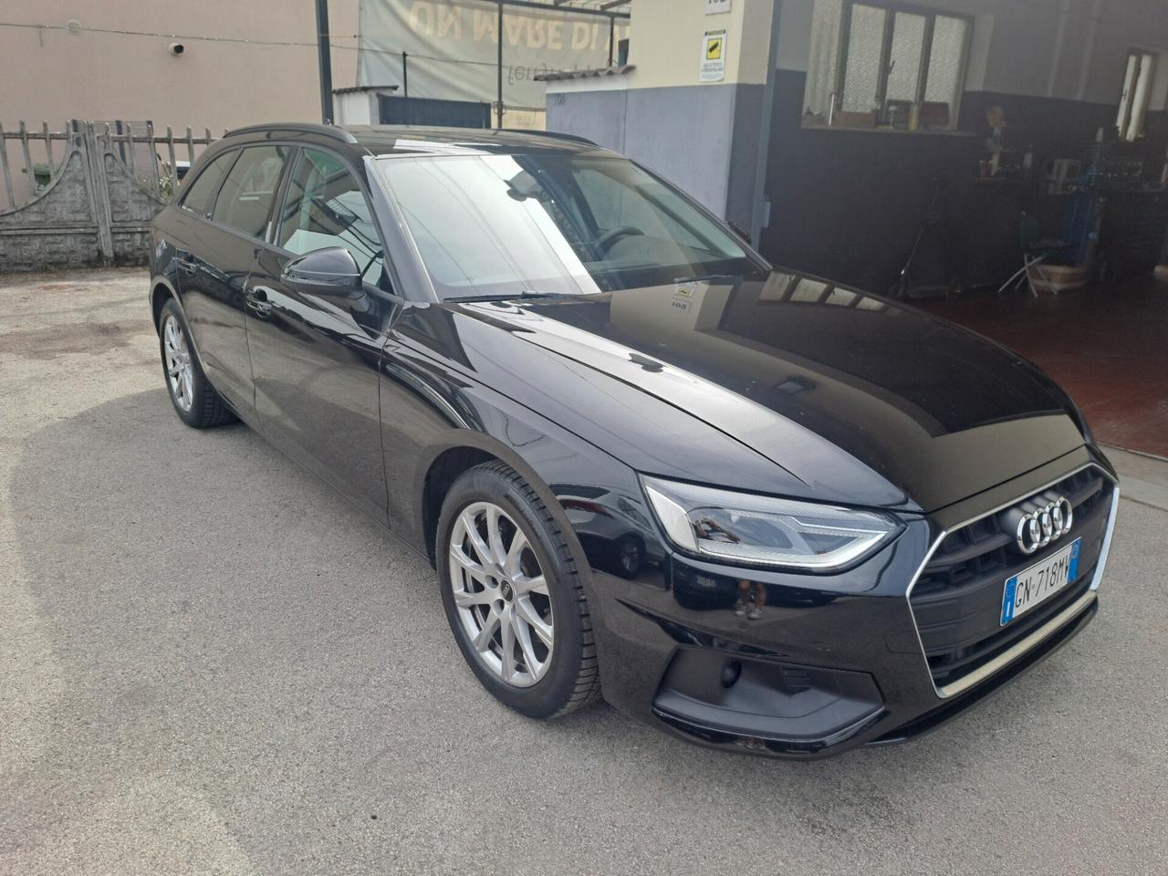 Audi A4 Avant 35 2.0 TDI 163CV S-tronic
