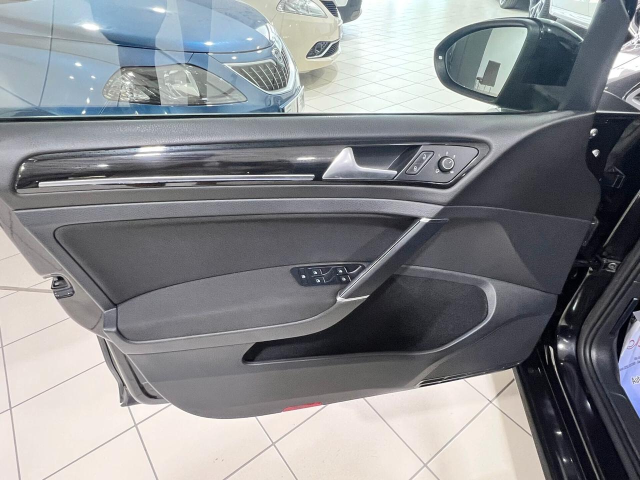 Volkswagen Golf 1.6 TDI 115 CV 5p. Business BlueMotion Technology