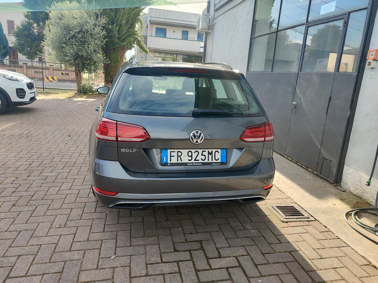 Volkswagen Golf Variant 1.6 TDI 115 CV 5p. Business BlueMotion Technology