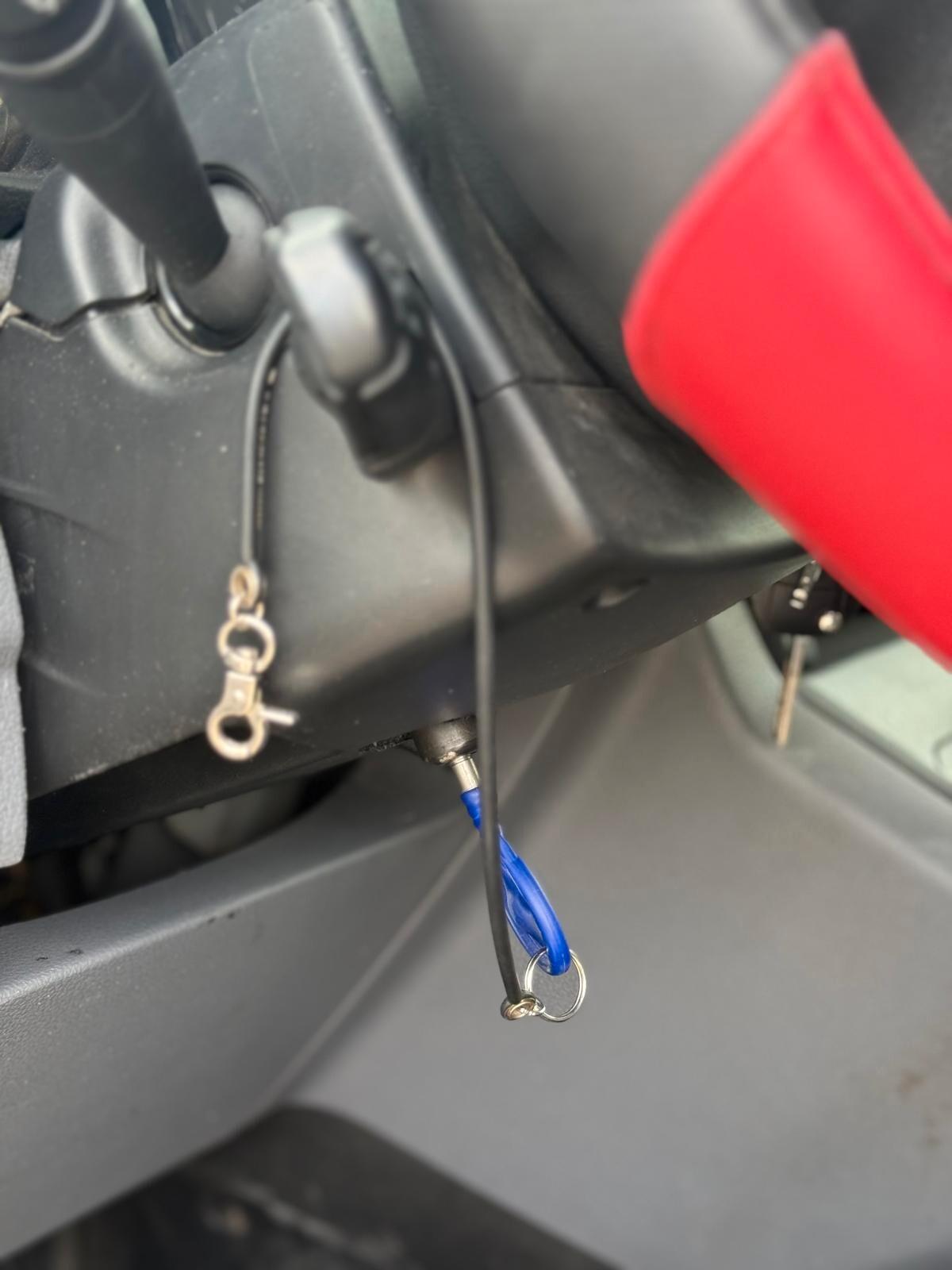 Opel Vivaro 2.0 Diesel 3 posti passo lungo