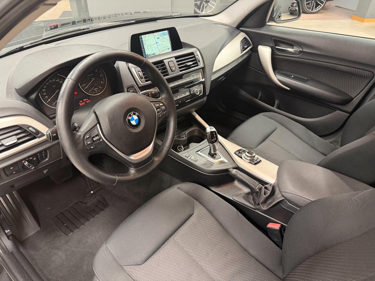 Bmw 118 118d 5p. Urban