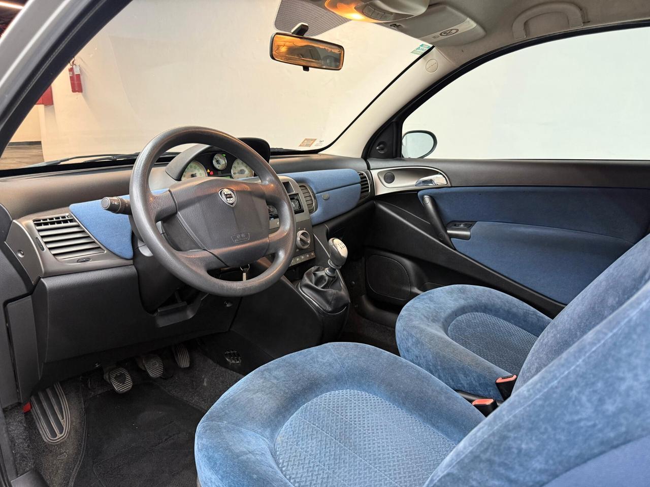 Lancia Ypsilon 1.2 Oro