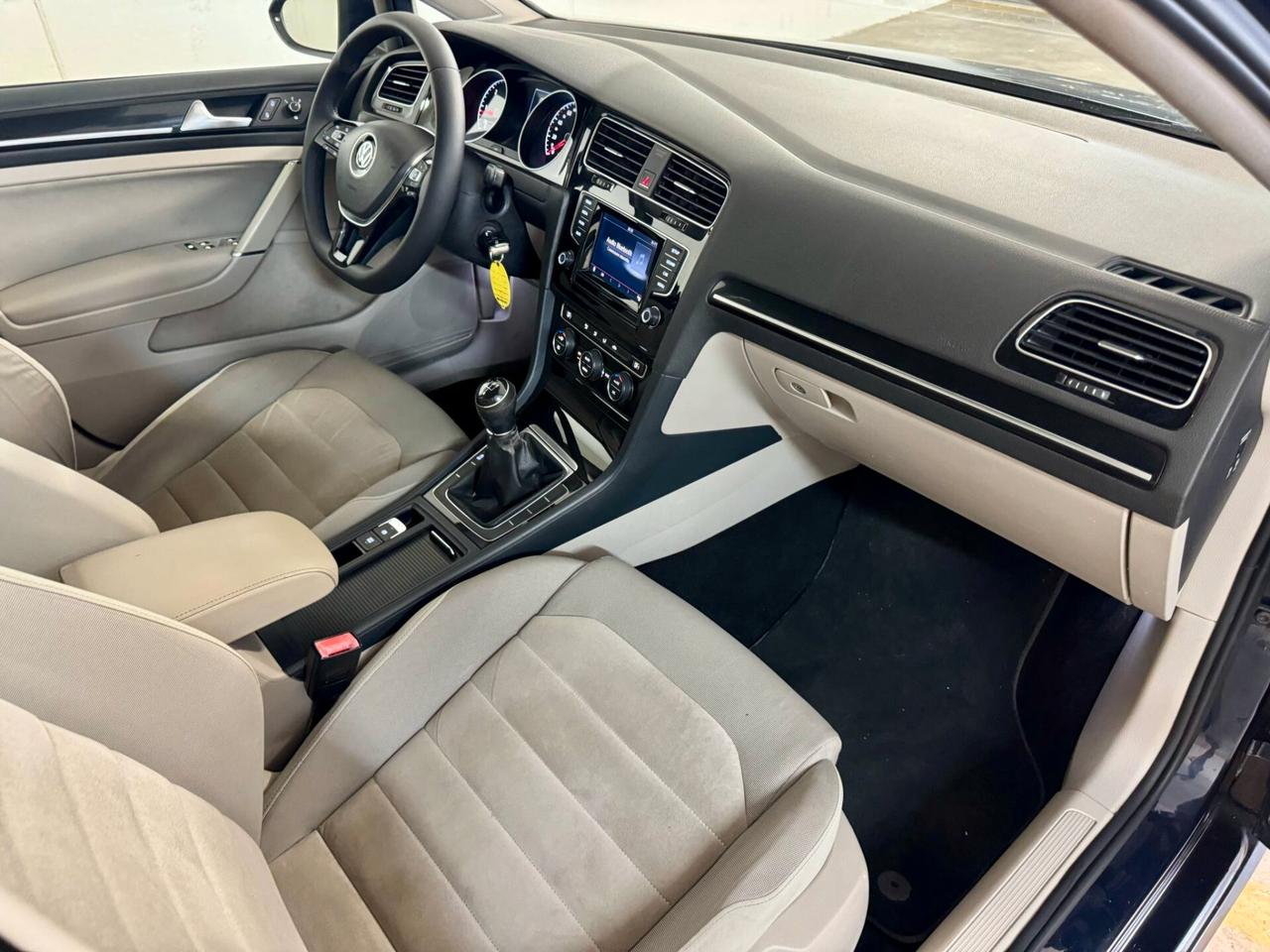 Volkswagen Golf 1.6 TDI 110 CV 5p. Highline BlueMotion Technology