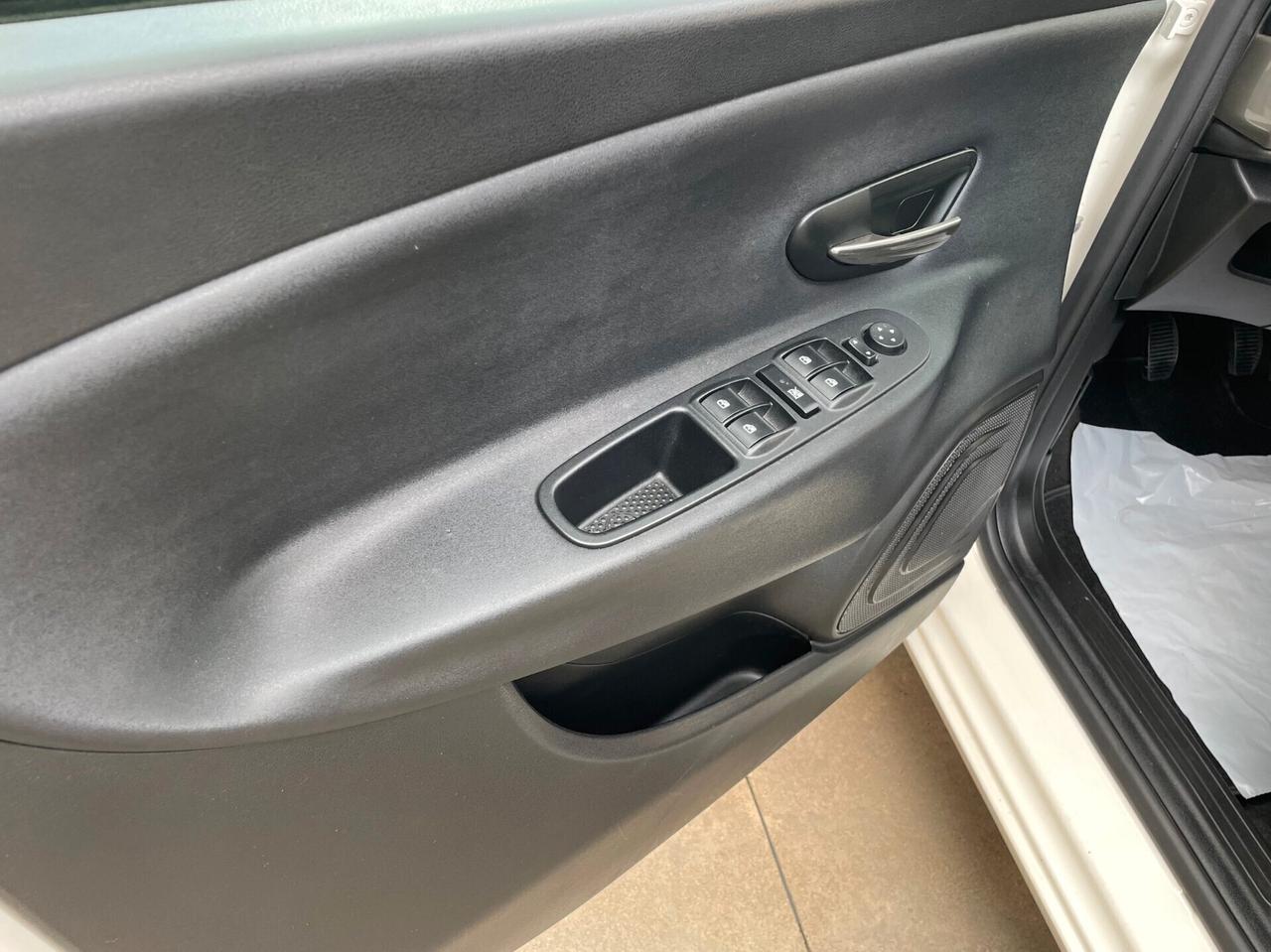 Lancia Ypsilon 1.2 69 CV 5 porte S&S