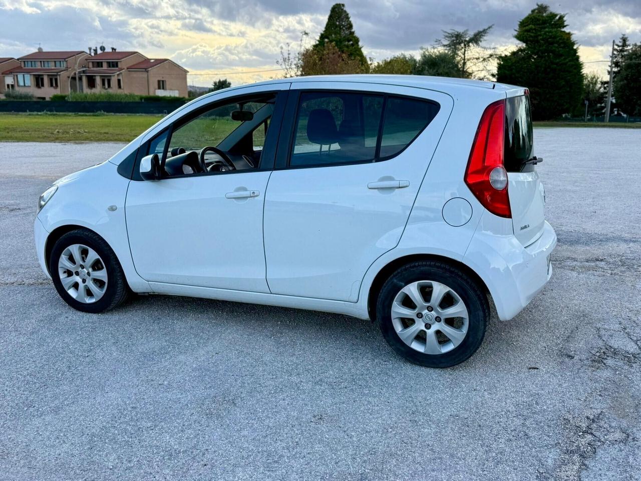 Opel Agila 1.0 benzina neopatentati UNIPRO