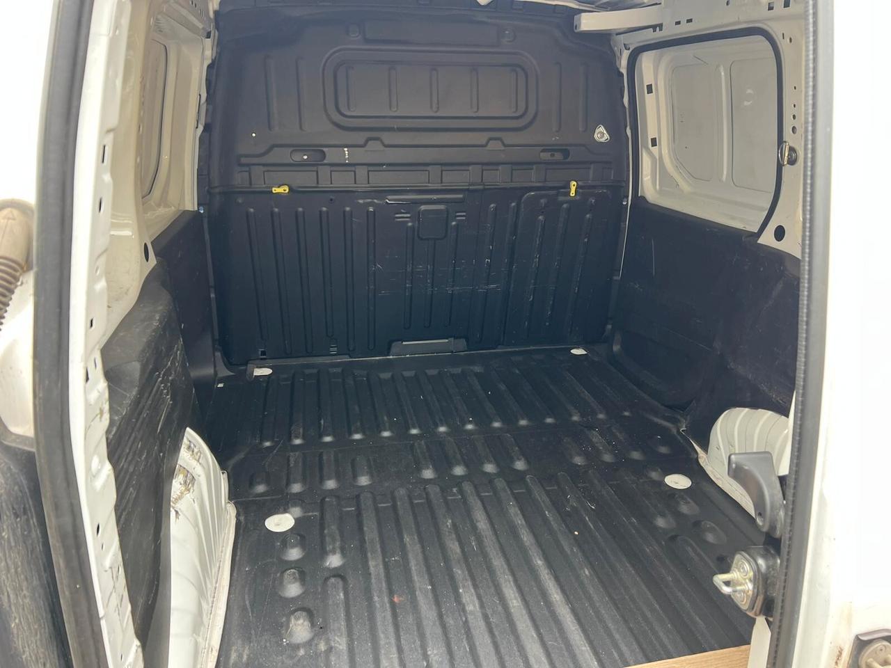 Peugeot Partner BlueHDi 100CV 1.5 3posti