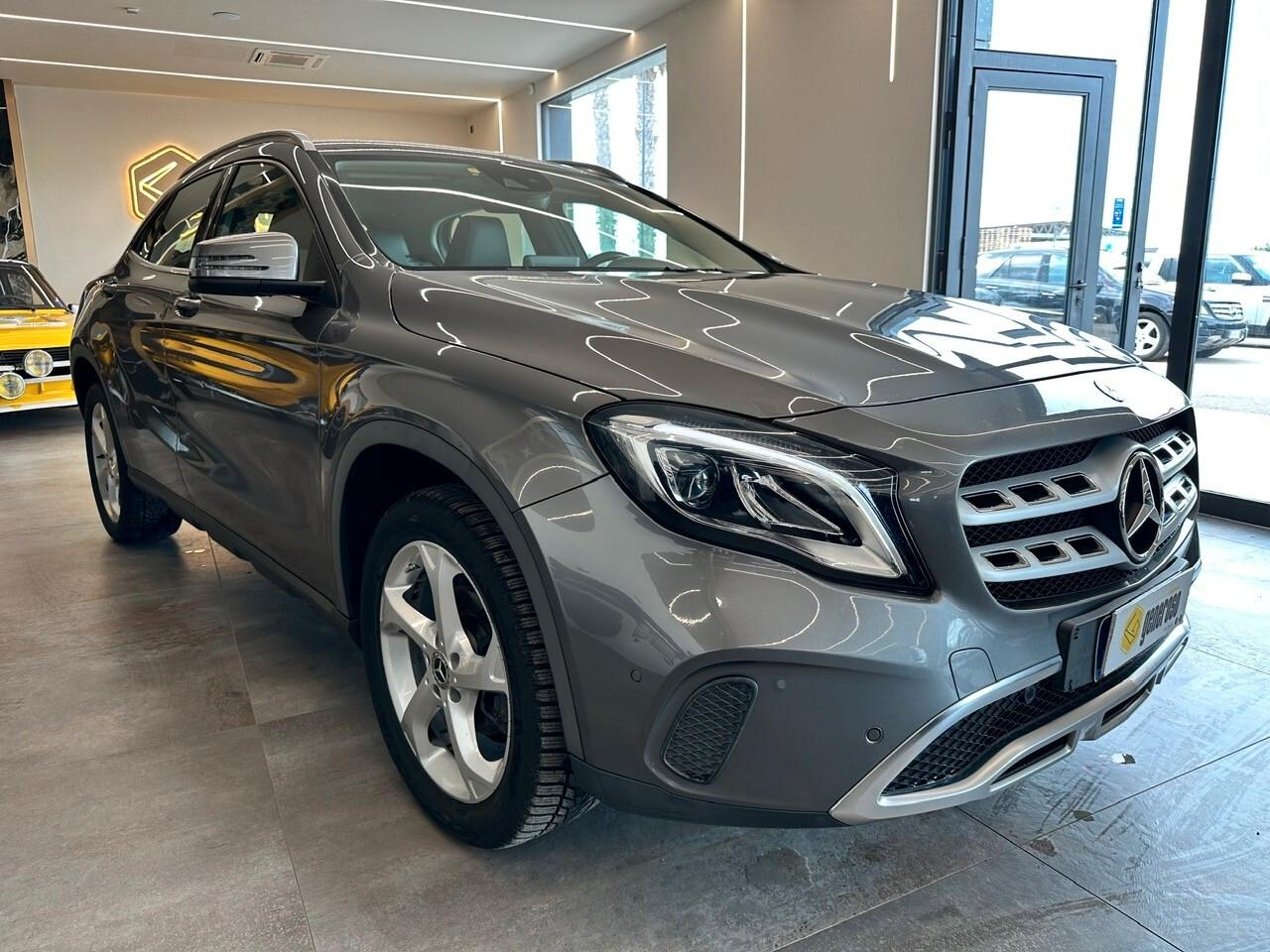 Mercedes-benz GLA 200d Auto Sport Navi Led Garanzia