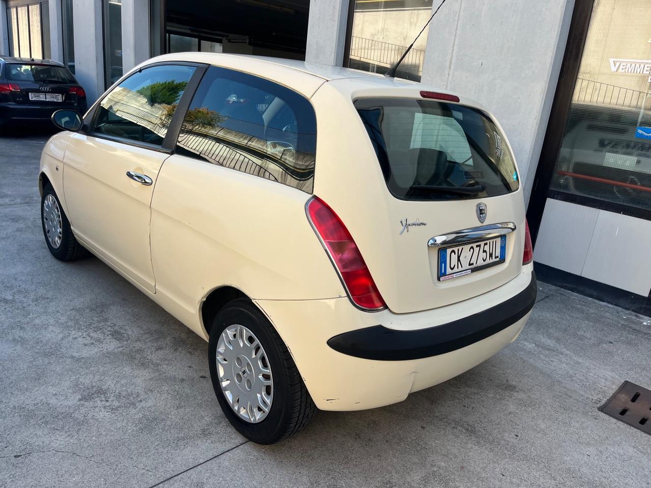 Lancia Y 1.2i cat LS