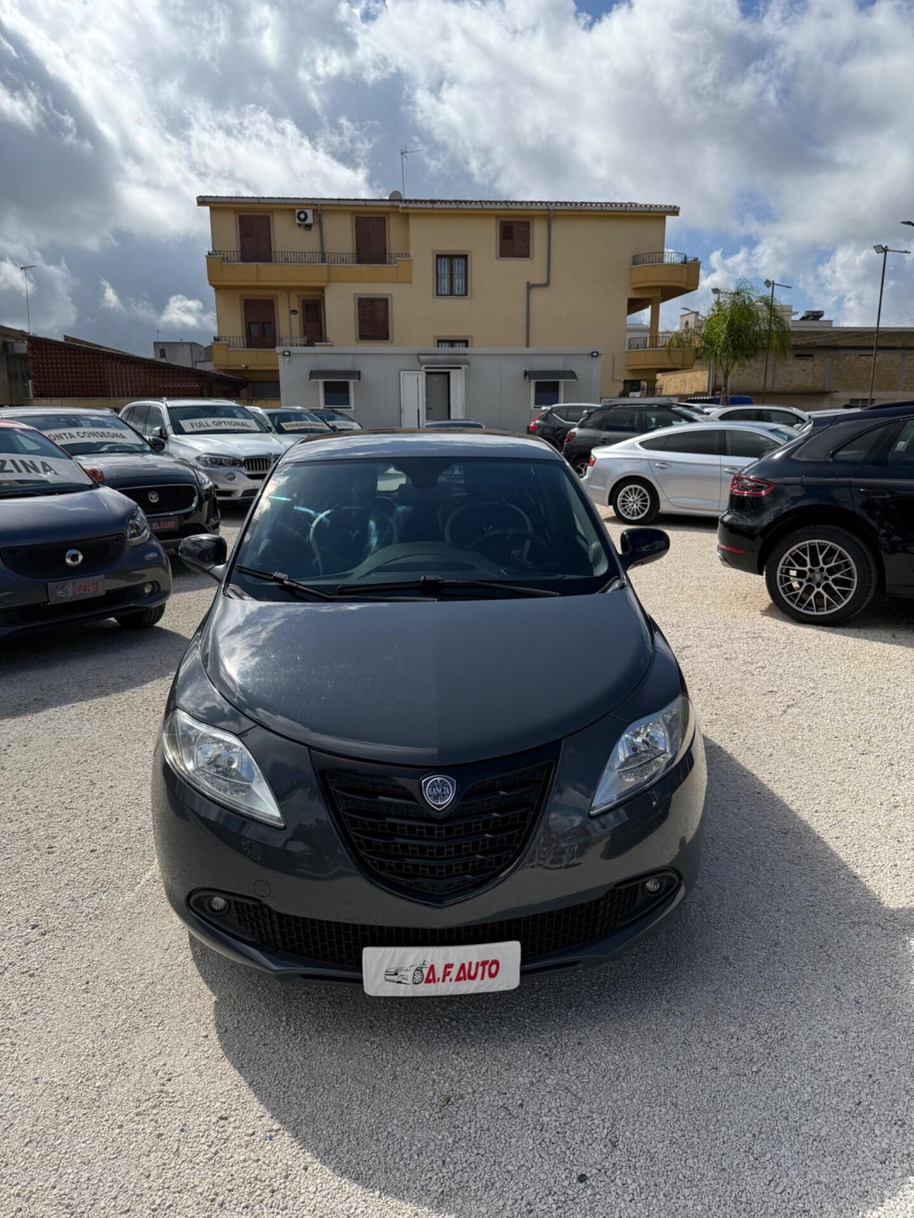 Lancia Ypsilon 1.2 69 CV 5 porte GPL Ecochic Gold