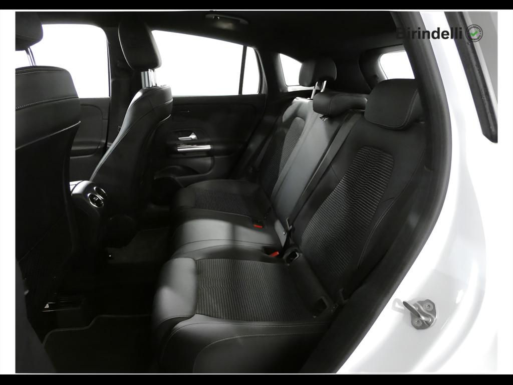 Mercedes-Benz GLA (H247) - GLA 200 d Automatic Sport