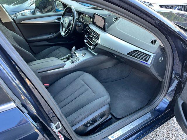 BMW 520 d Touring Business aut. *HEAD-UP *360° *ACC CRUISE