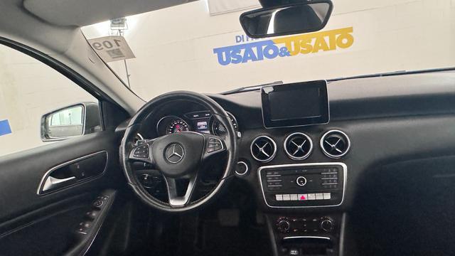 MERCEDES-BENZ A 200 d Sport auto 135cv