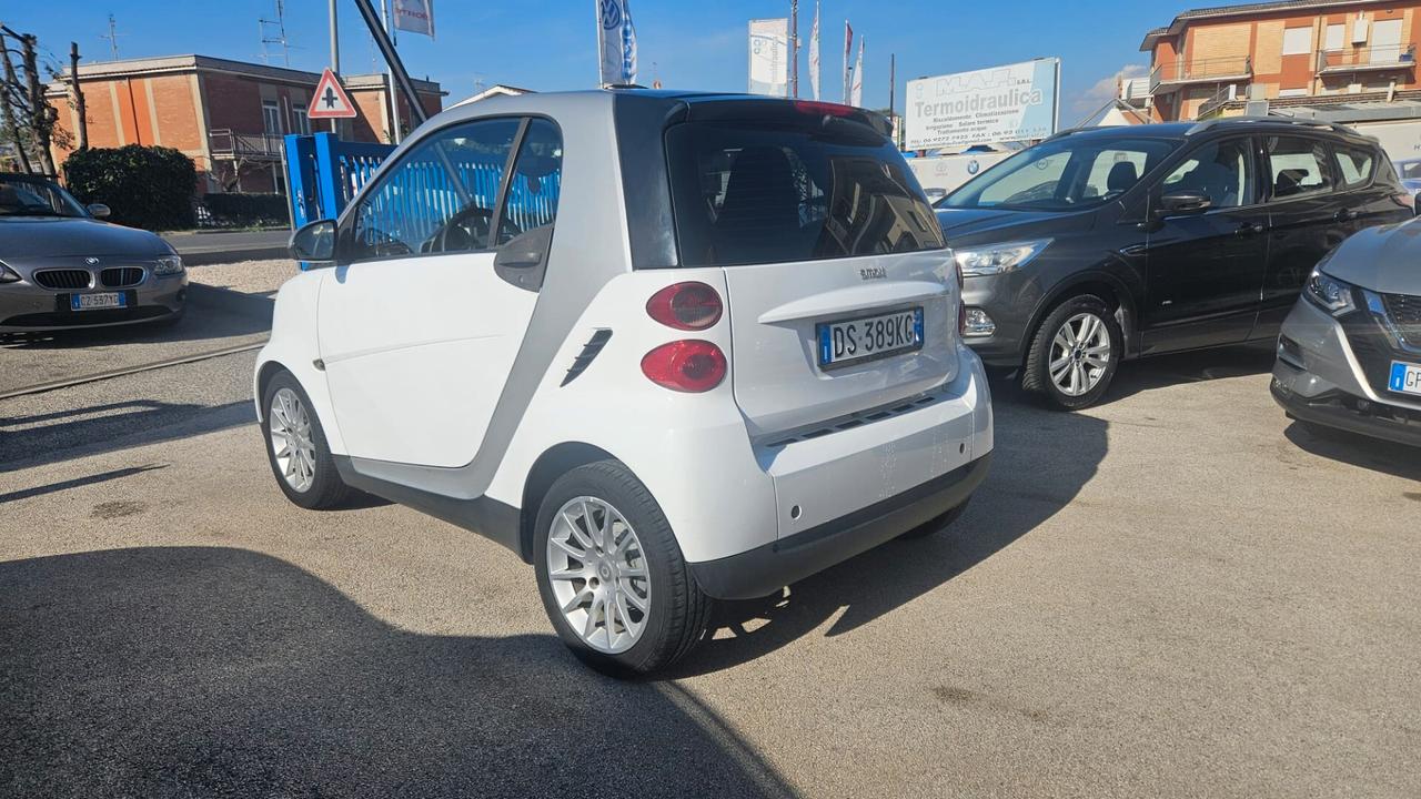 Smart ForTwo 1000 52 kW coupé passion