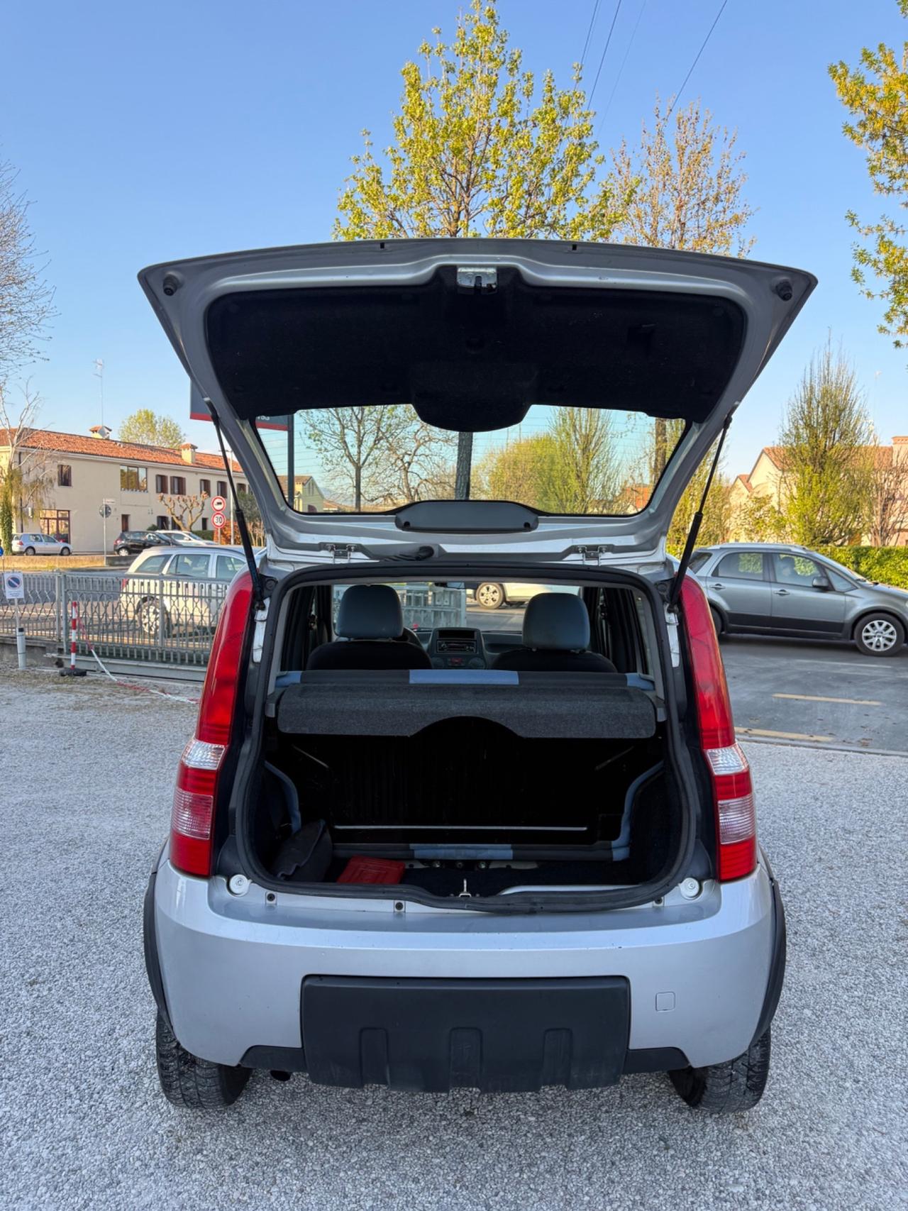 Fiat Panda 1.3 MJT 16V 4x4 Glam ok neopatentati