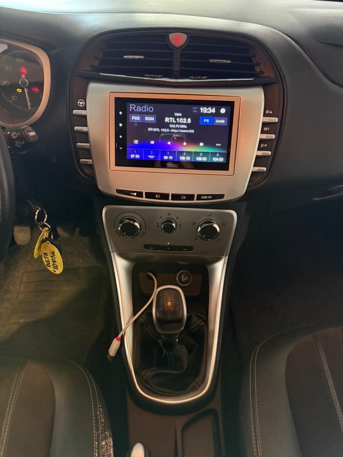 Lancia Delta 1.6 MJT - NEOPATENTATI