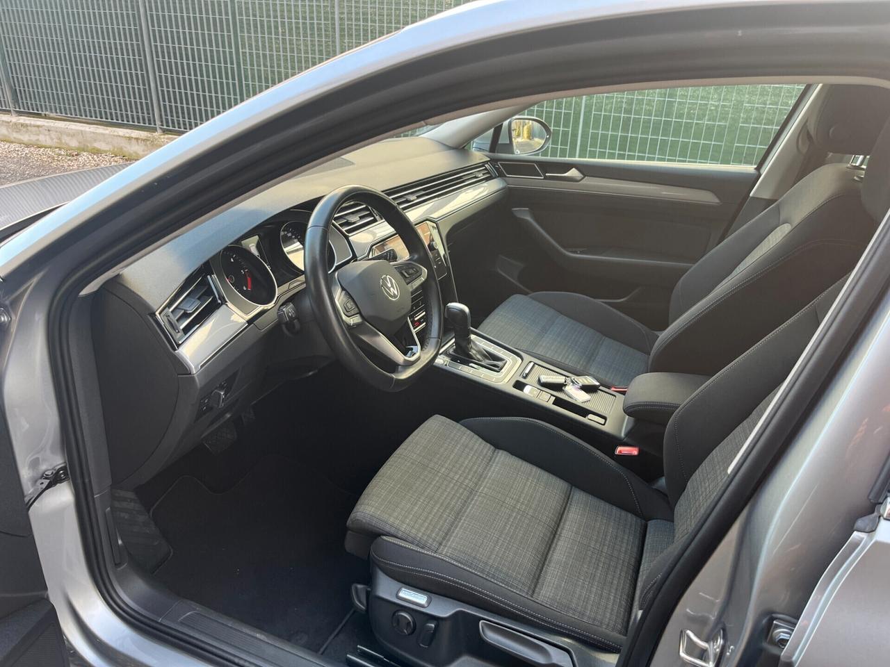 Volkswagen Passat Variant 2.0 TDI SCR EVO DSG Business 04/2021