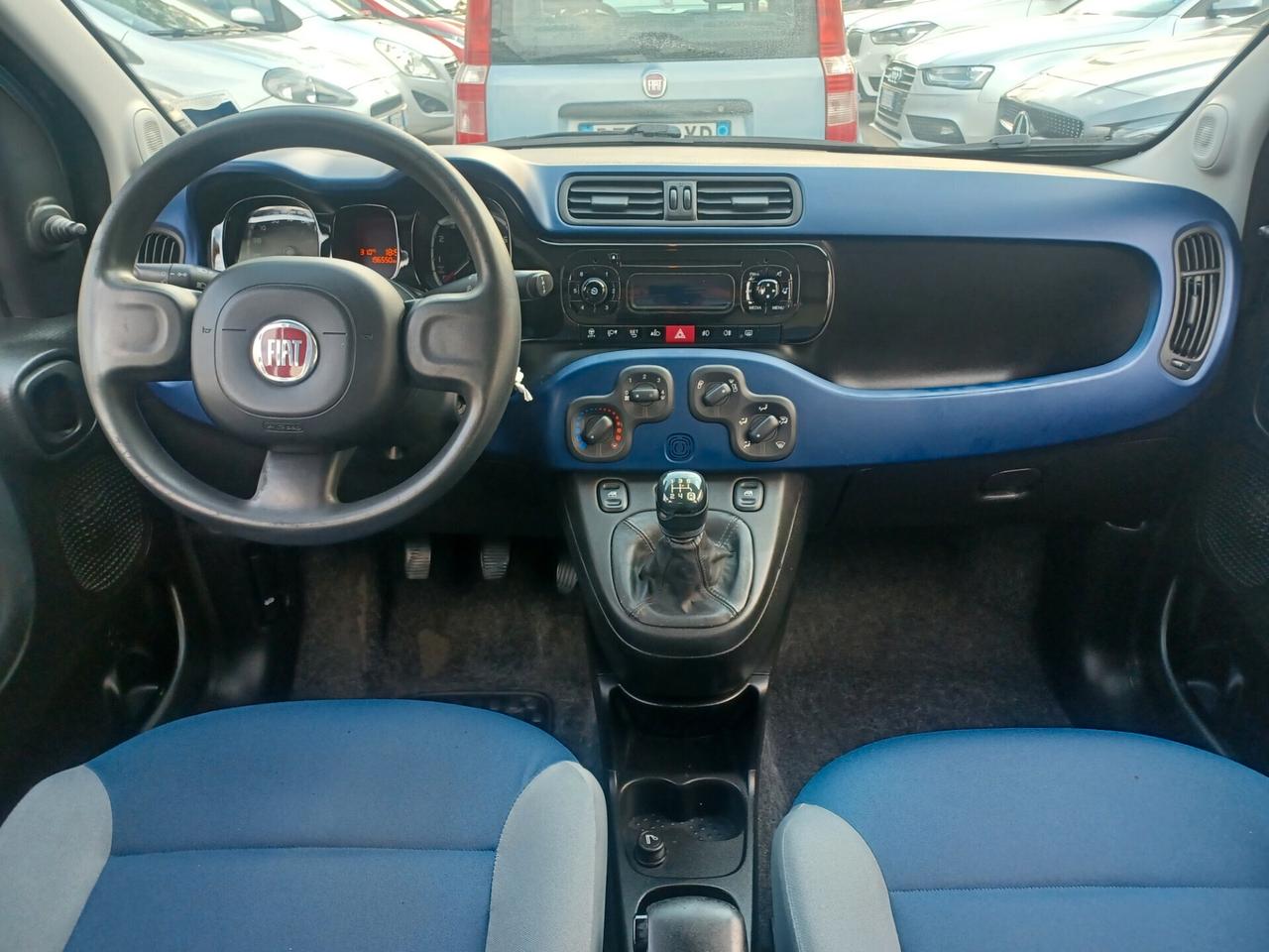 Fiat Panda 1.2 Lounge EURO 6