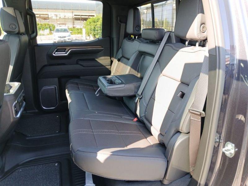 Chevrolet Silverado Silverado crew cab 6.2 V8 ecotec3 High Country 420cv auto