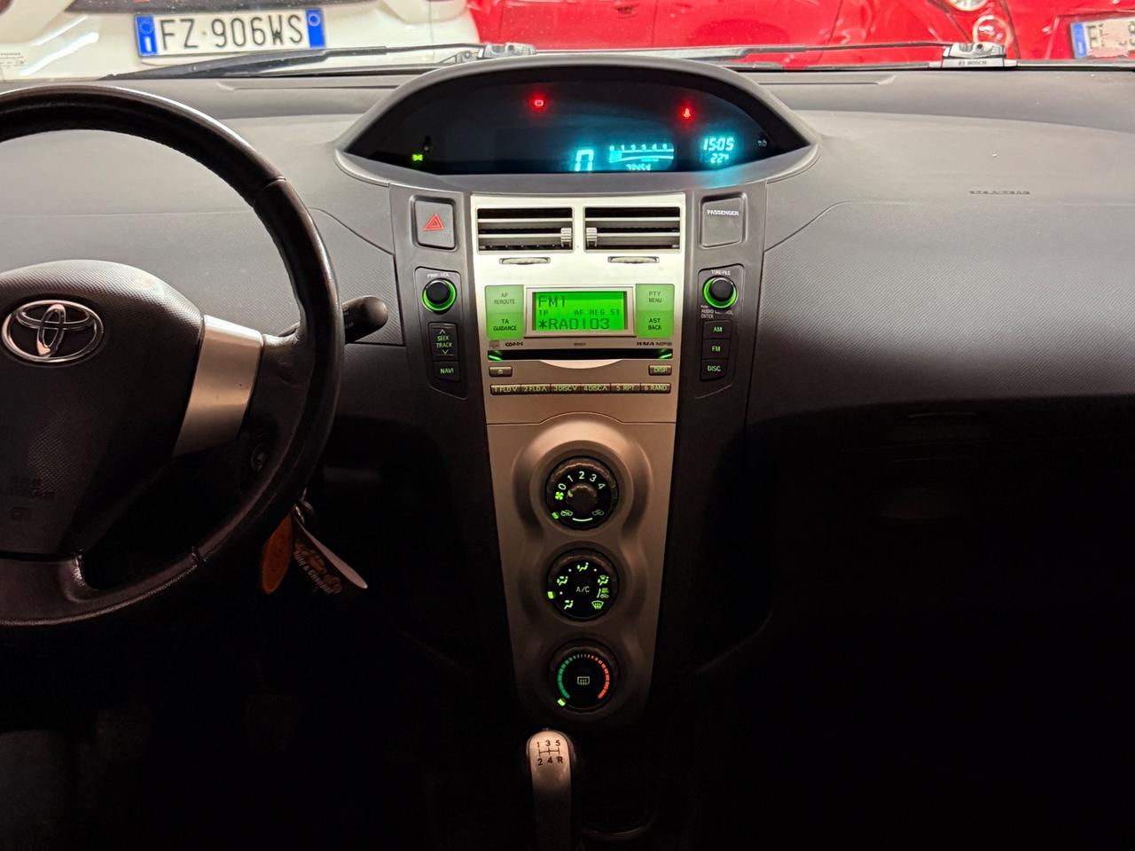 BELLISSIMA TOYOTA YARIS UNICO PROPRIETARIO CON SOLI 79.454 KM