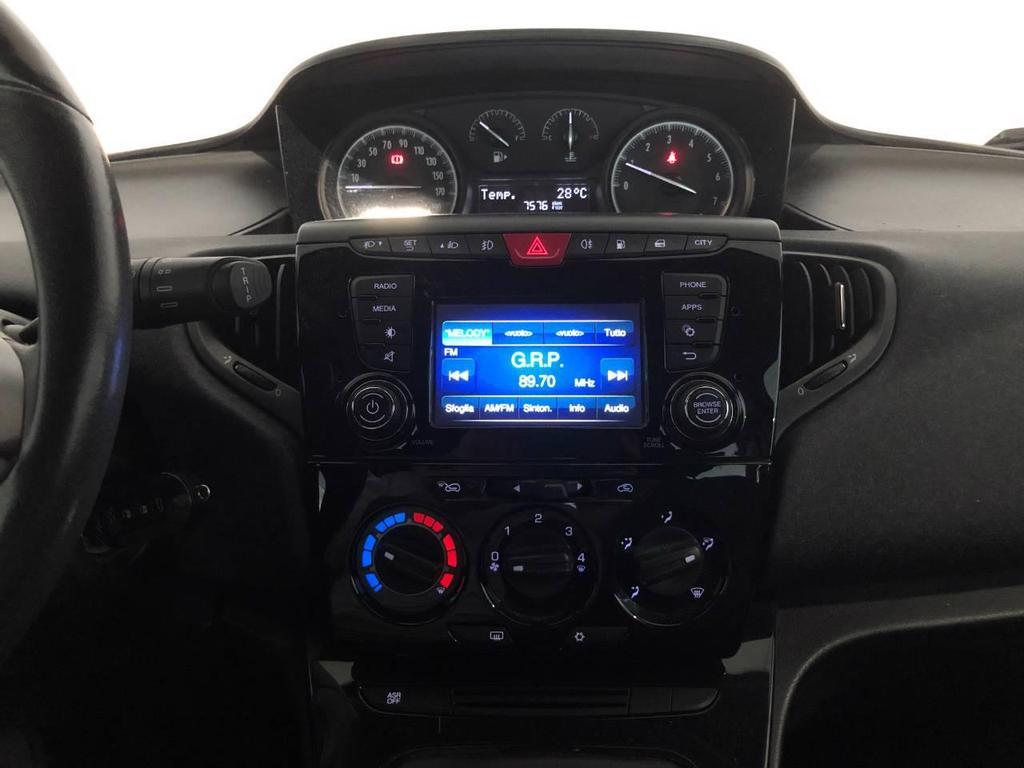 Lancia Ypsilon 5 Porte 1.2 Ecochic Silver