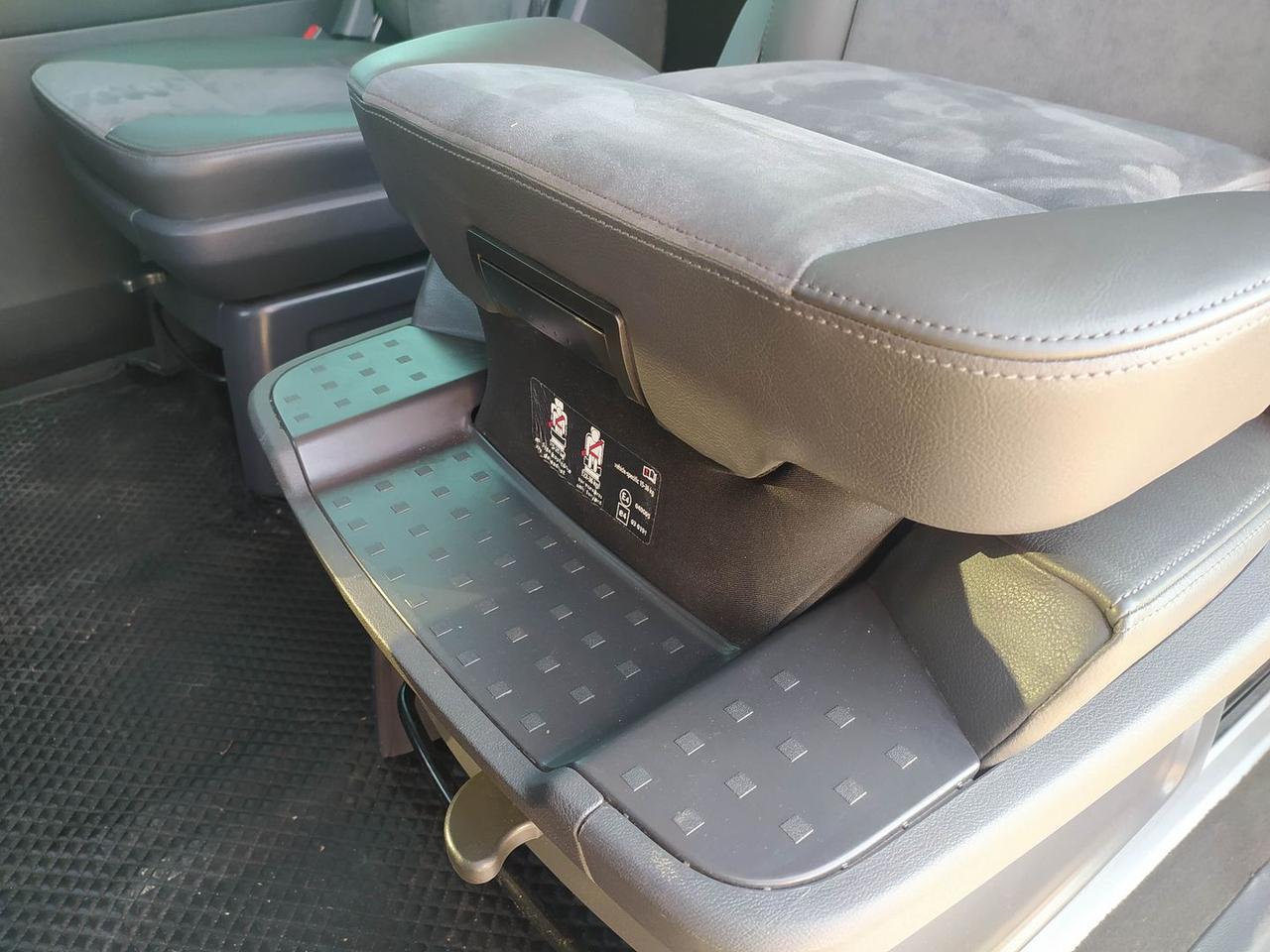 Volkswagen Multivan T5 Highline 2.0 BiTDI #11905