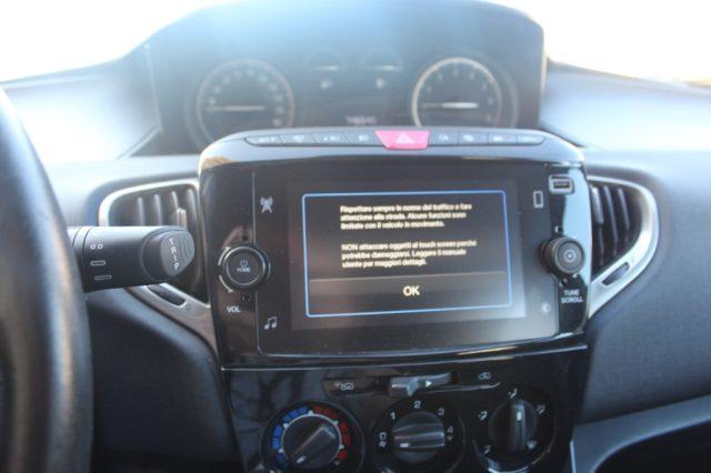 LANCIA Ypsilon 1.0 FireFly 5 porte S&S Hybrid Gold