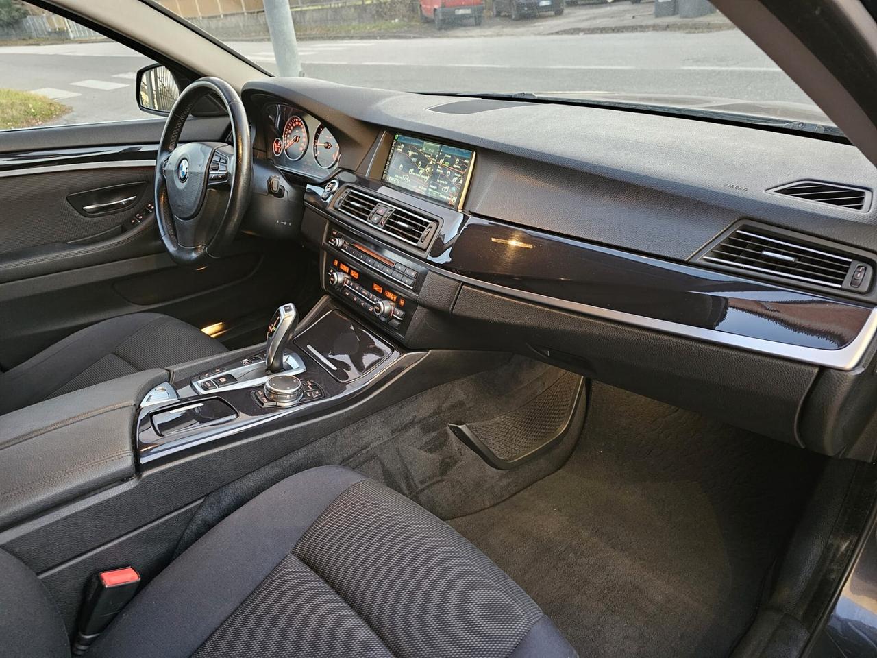Bmw 520d 190cv xDrive Touring Business*Navi*Bi-Xeno*Euro6