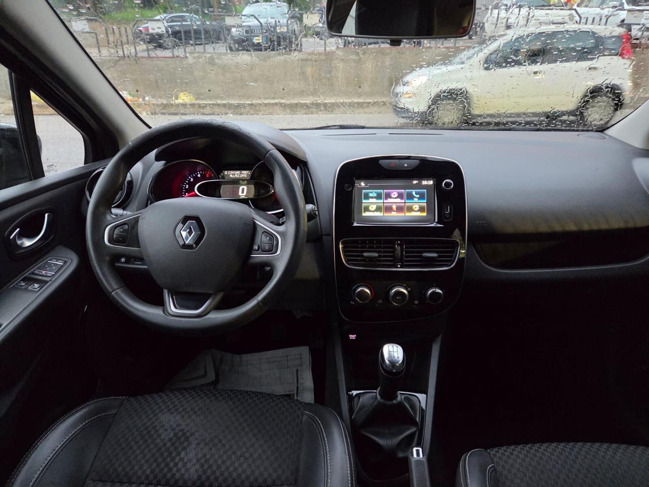 Renault Clio dCi 8V 75 CV 5 porte Moschino