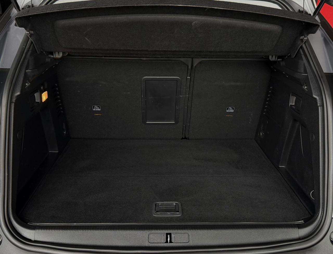 Peugeot 3008 Hybrid 225 e-EAT8 Allure Pack