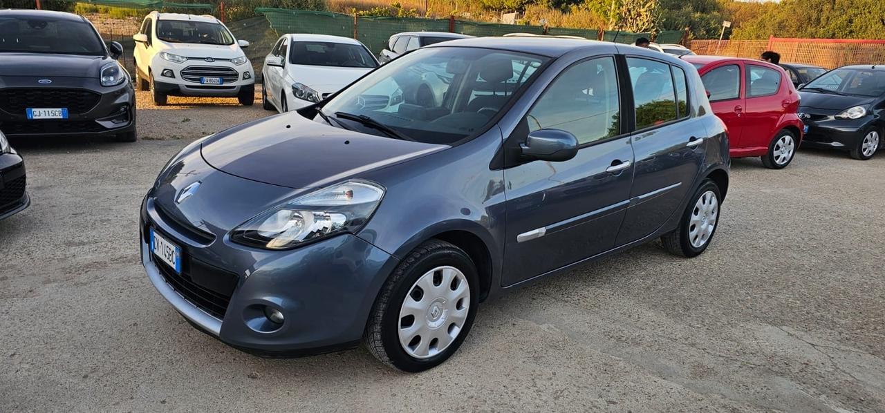 Renault Clio 1.2 16V 5 porte Luxe