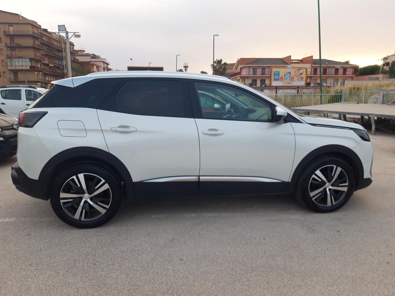 Peugeot 3008 BlueHDi 130 S&S EAT8 Allure
