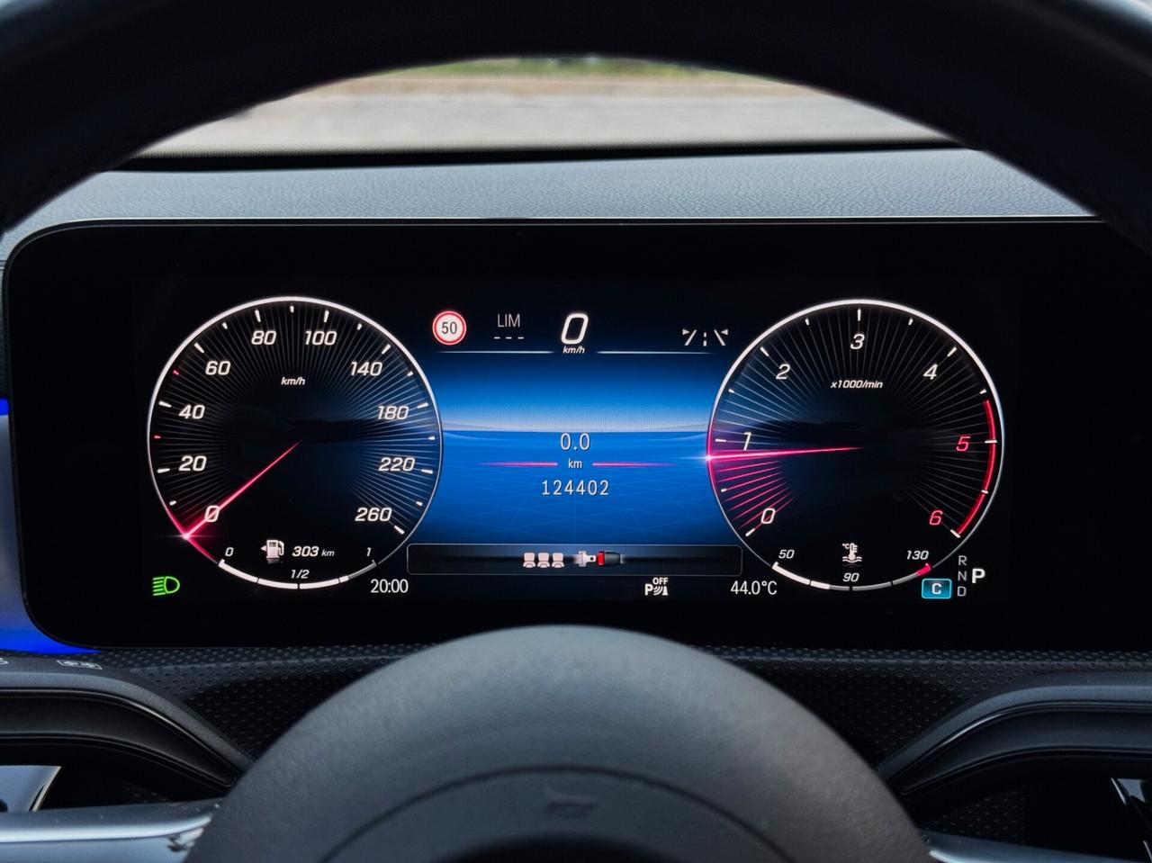 Mercedes-Benz CLA 200 d AMG Premium Plus TETTO