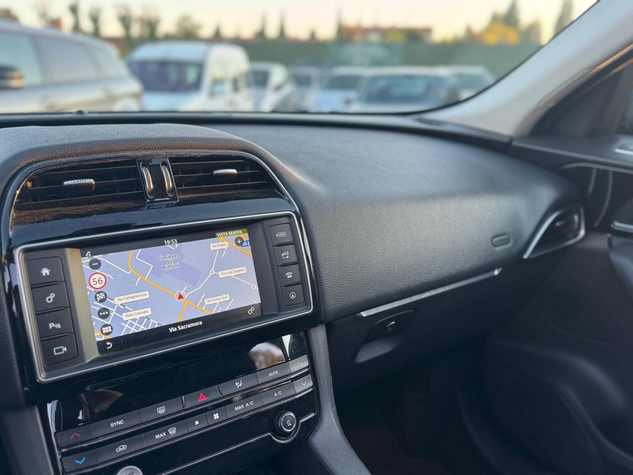 Jaguar F-Pace 2.0 D 180 CV AWD aut. R-Sport