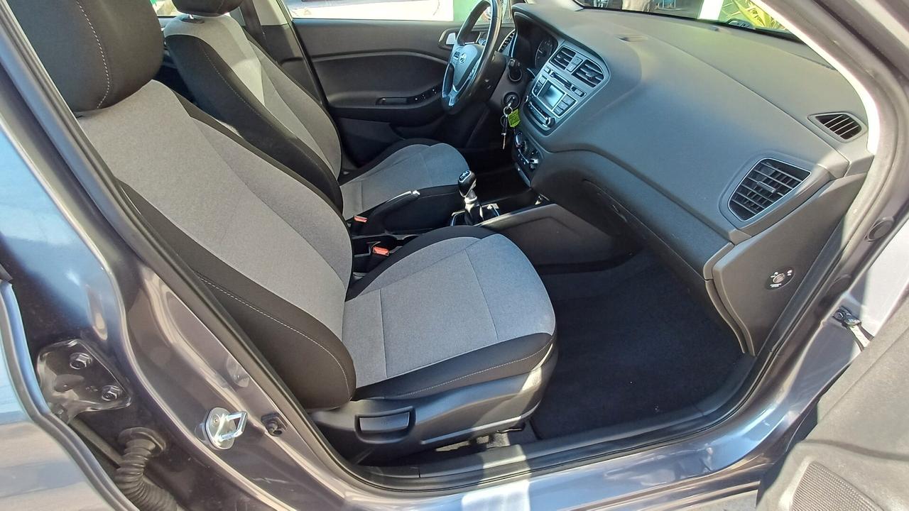 Hyundai i20 1.4 CRDi 5 porte Style ok neopatentati