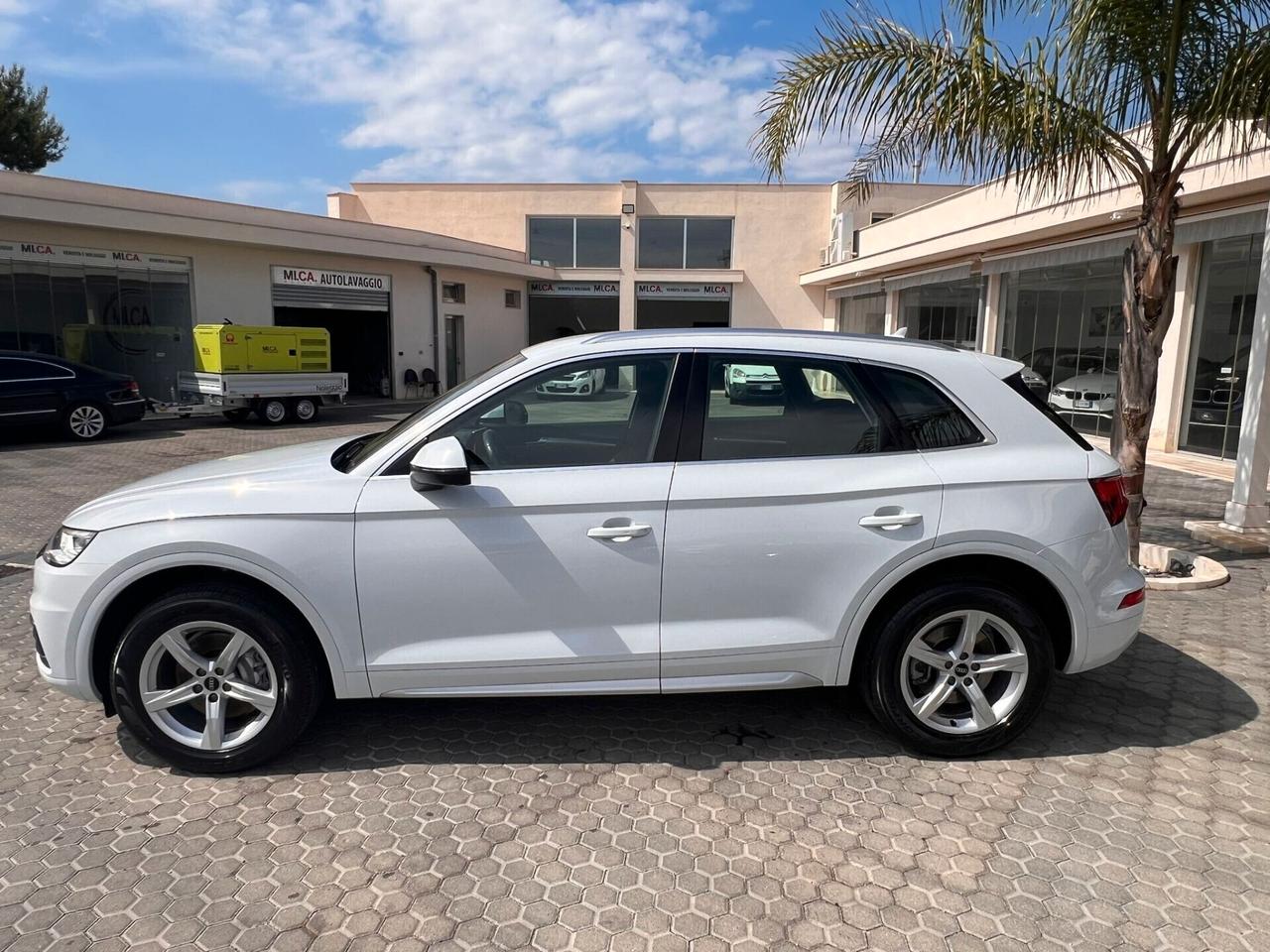 Audi Q5 40 TDI quattro S tronic Business Sport