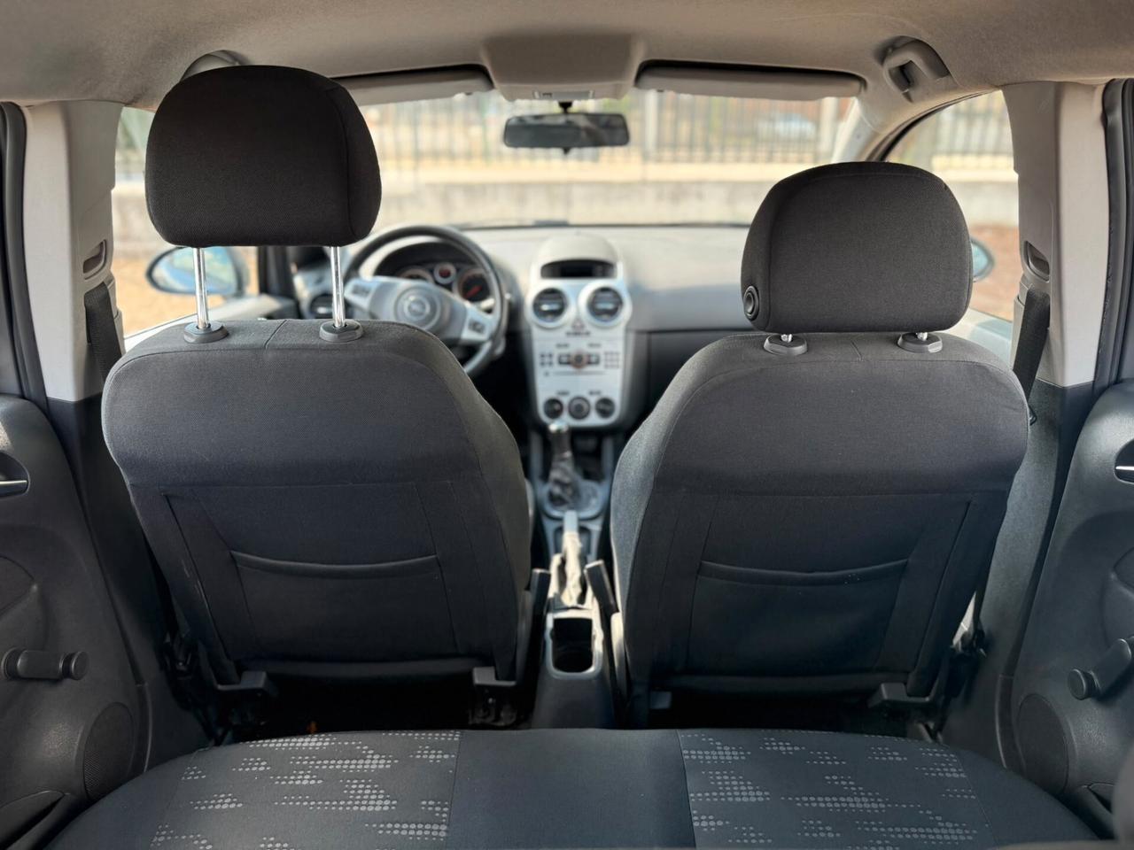 Opel Corsa 1.2 5 porte Cosmo