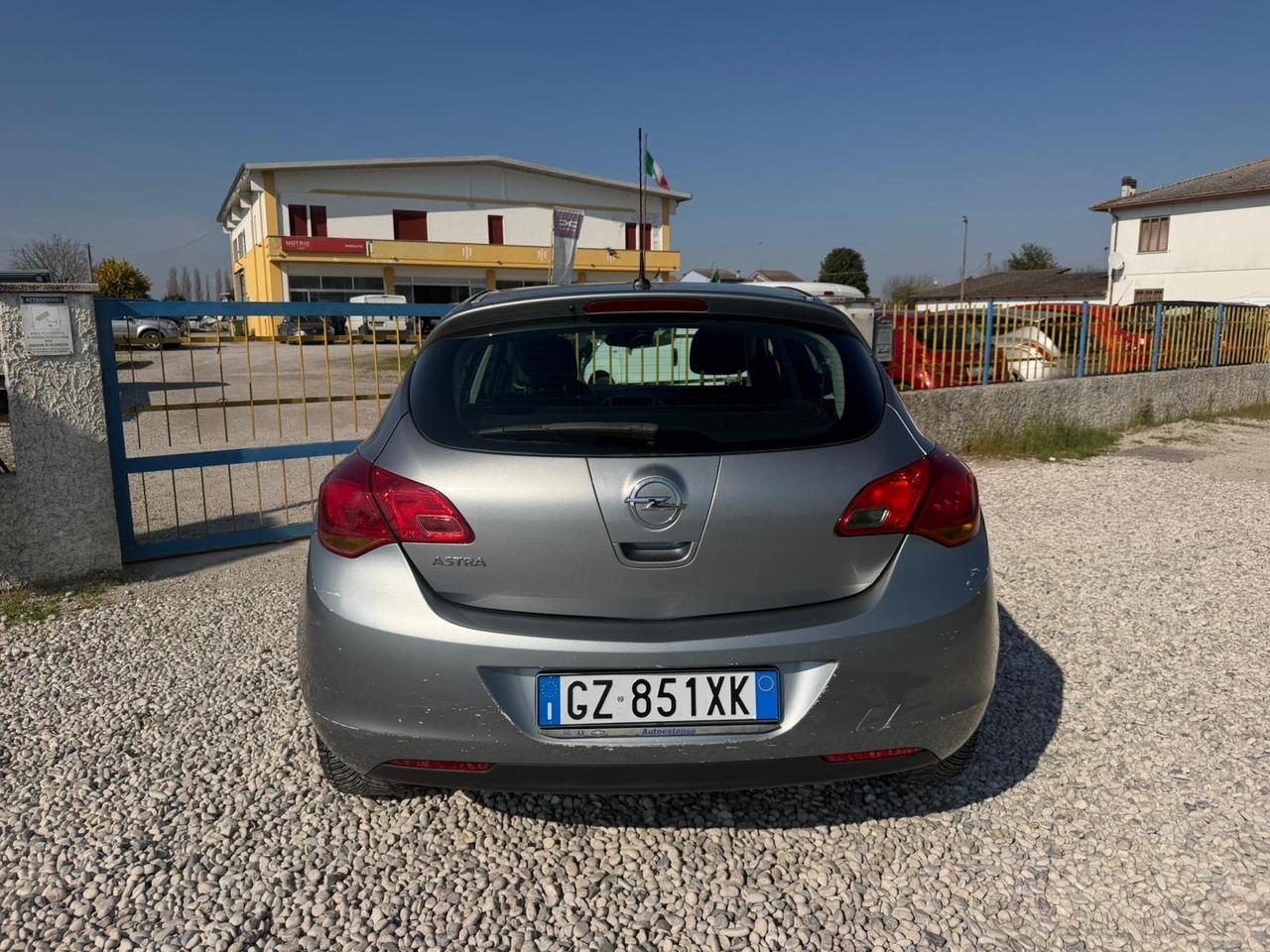 Opel Astra 1.4 16V Twinport 5 porte Enjoy