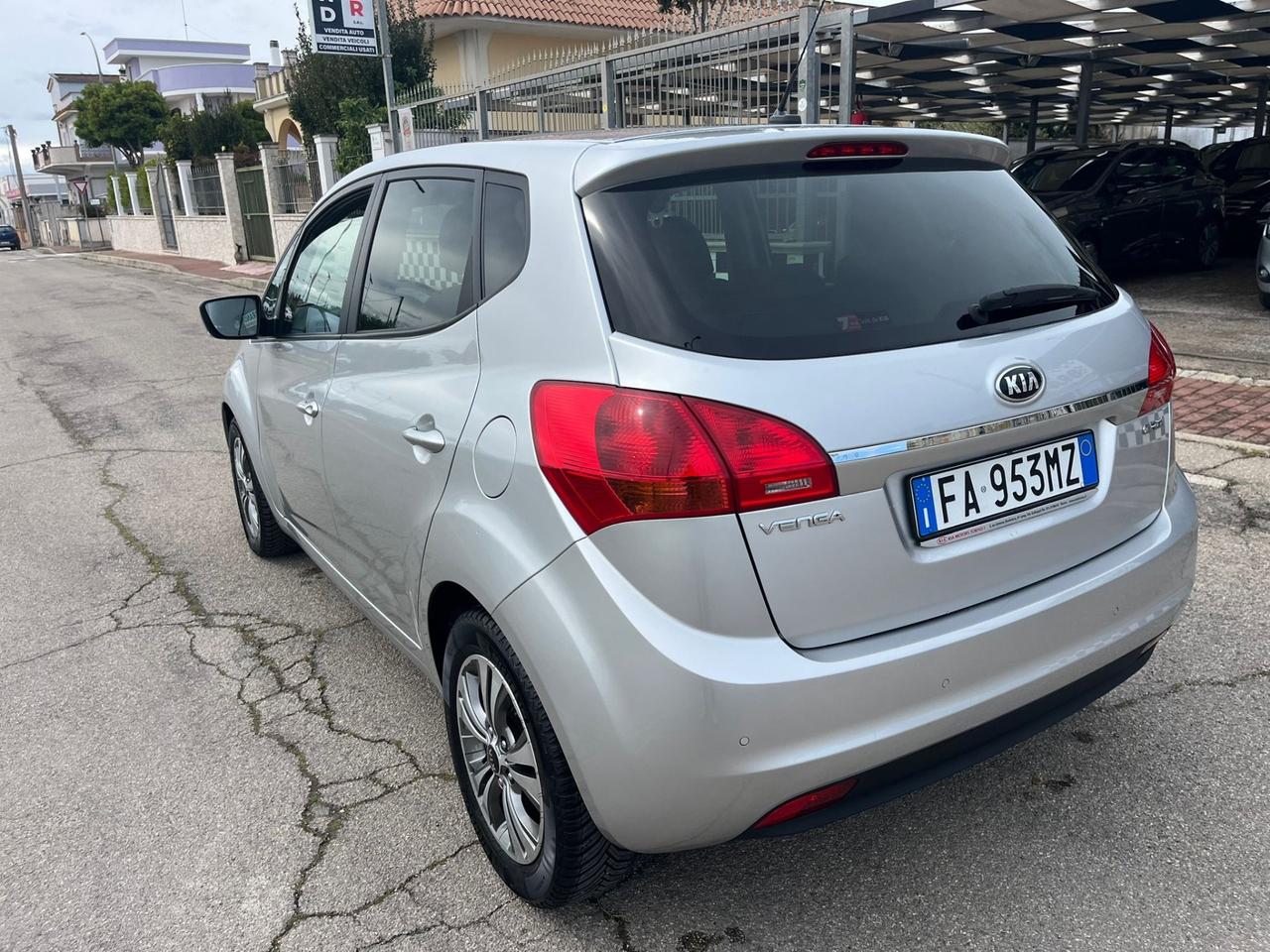 Kia Venga 1.4 CRDi 90CV Cool Unipro 2015