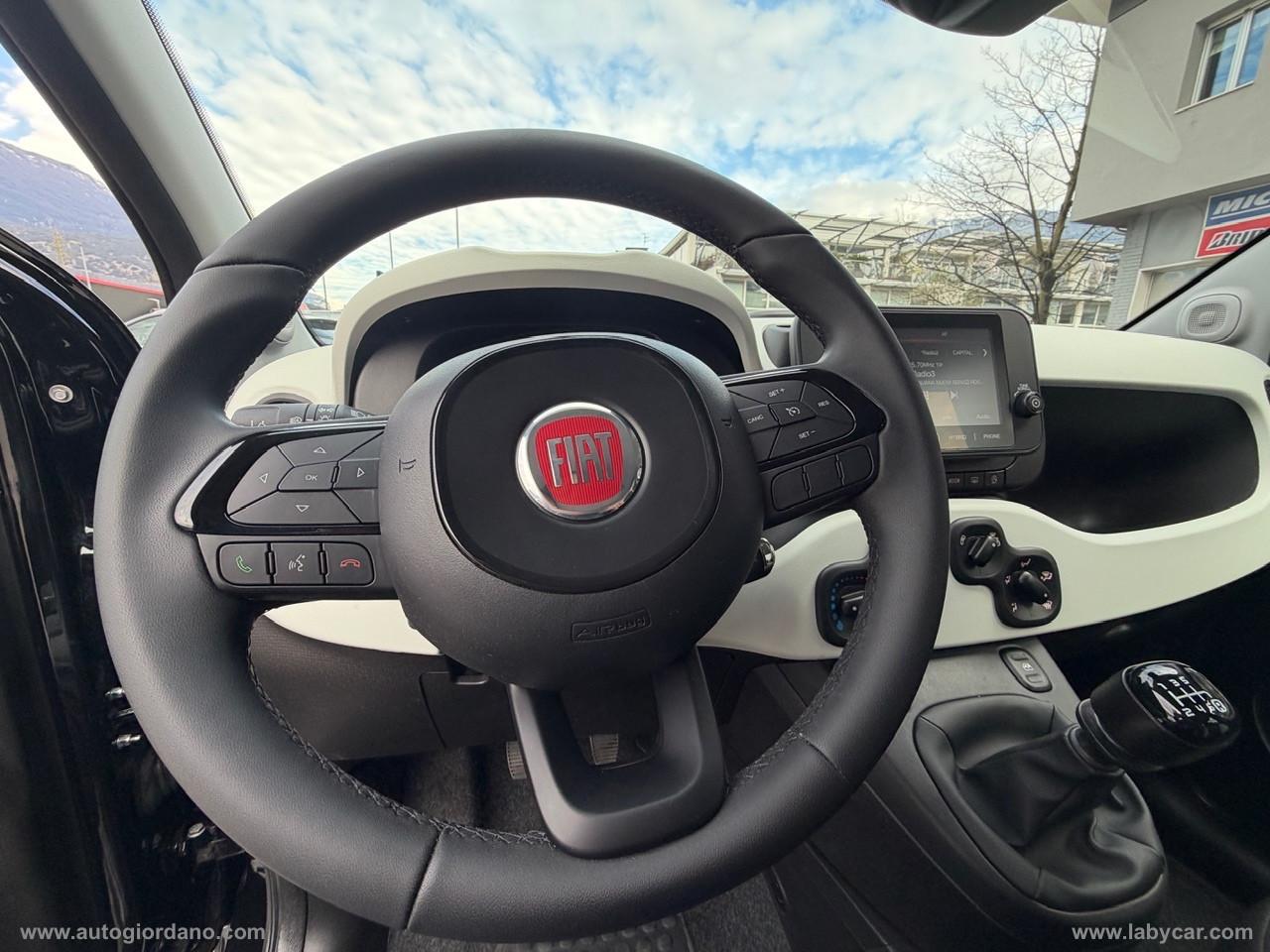 FIAT Panda 1.0 FireFly S&S Hybrid PACK CROSS